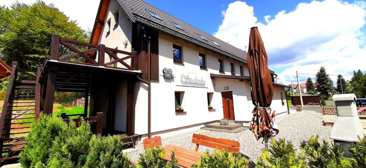 Penzion Studánka, Klíny Exterior foto